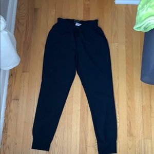 Black jogger pant